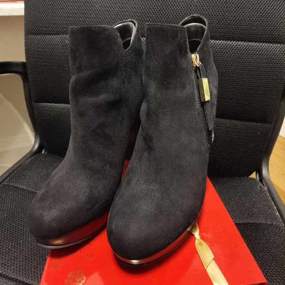 Aldo suede high heel booties - Picture 2 of 5